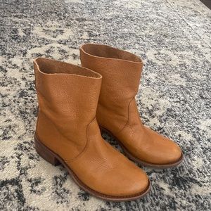 Tory Burch Siena Boots